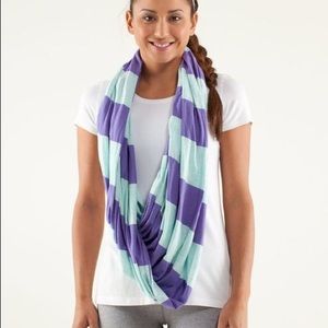 Lululemon Twist and Shout Scarf - Purple and Mint